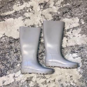 Rain boots